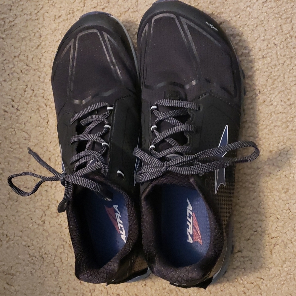 Altra Superior